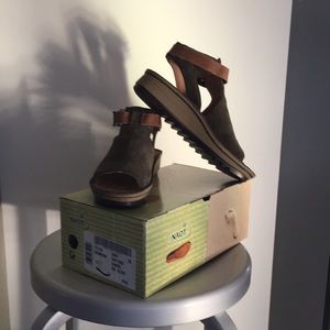 Naot Verbena Olive Suede Sandals 38